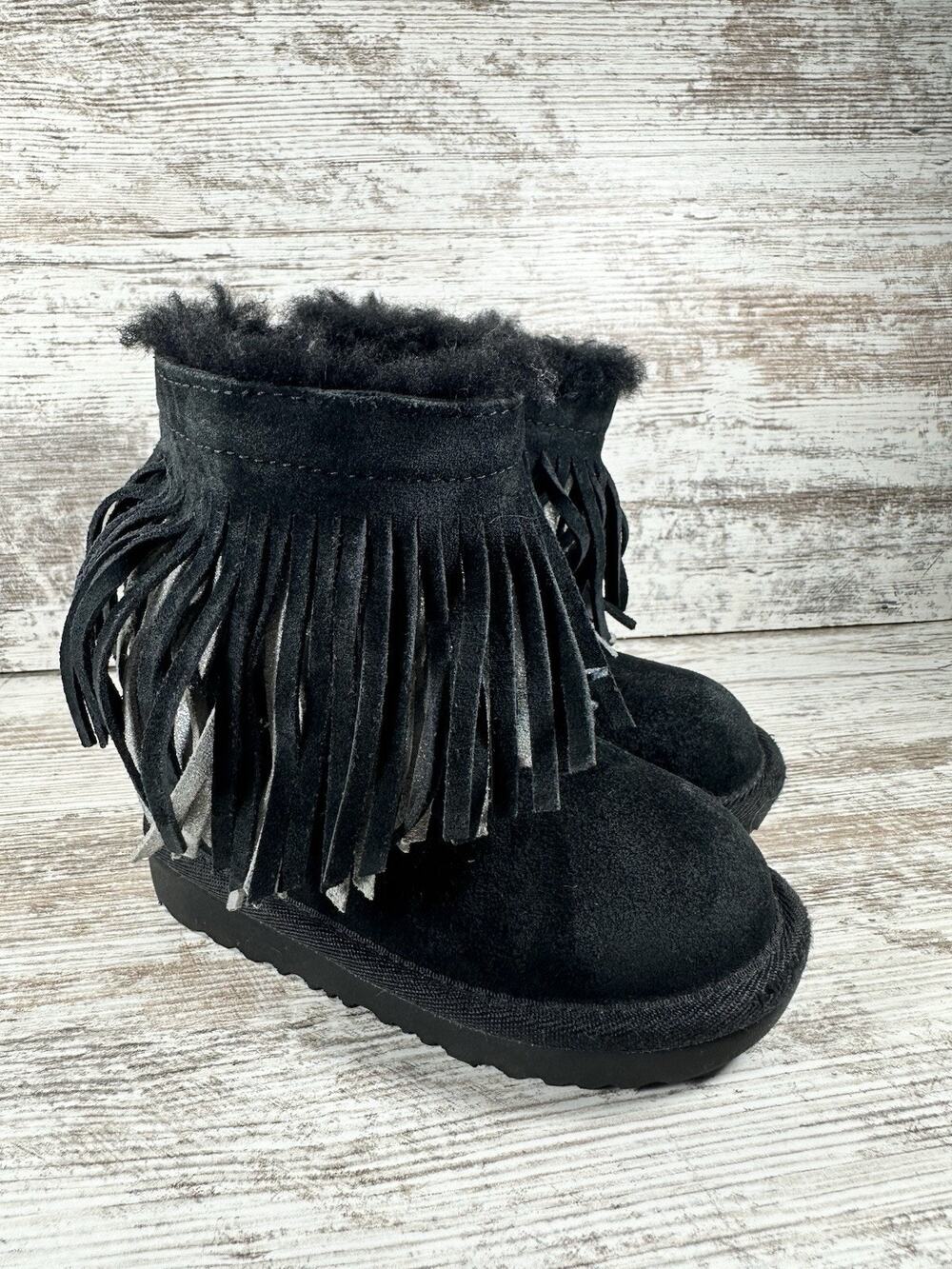 Toddler UGG Classic Short II Fringe Black Boots Sz 7 EUC!